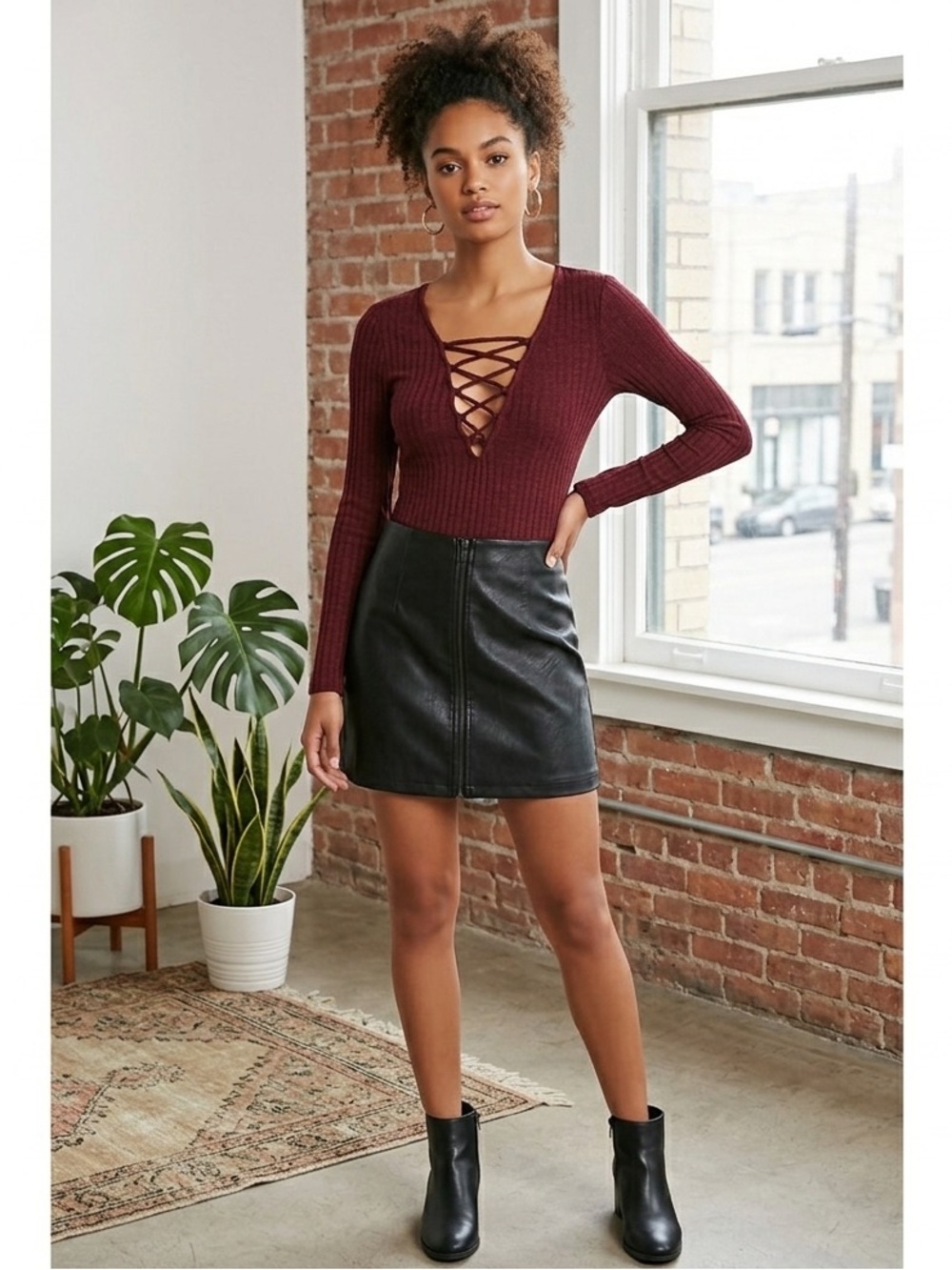 NWOT Forever 21 - Burgundy striped sexy peekaboo cleavege Bodysuit - S